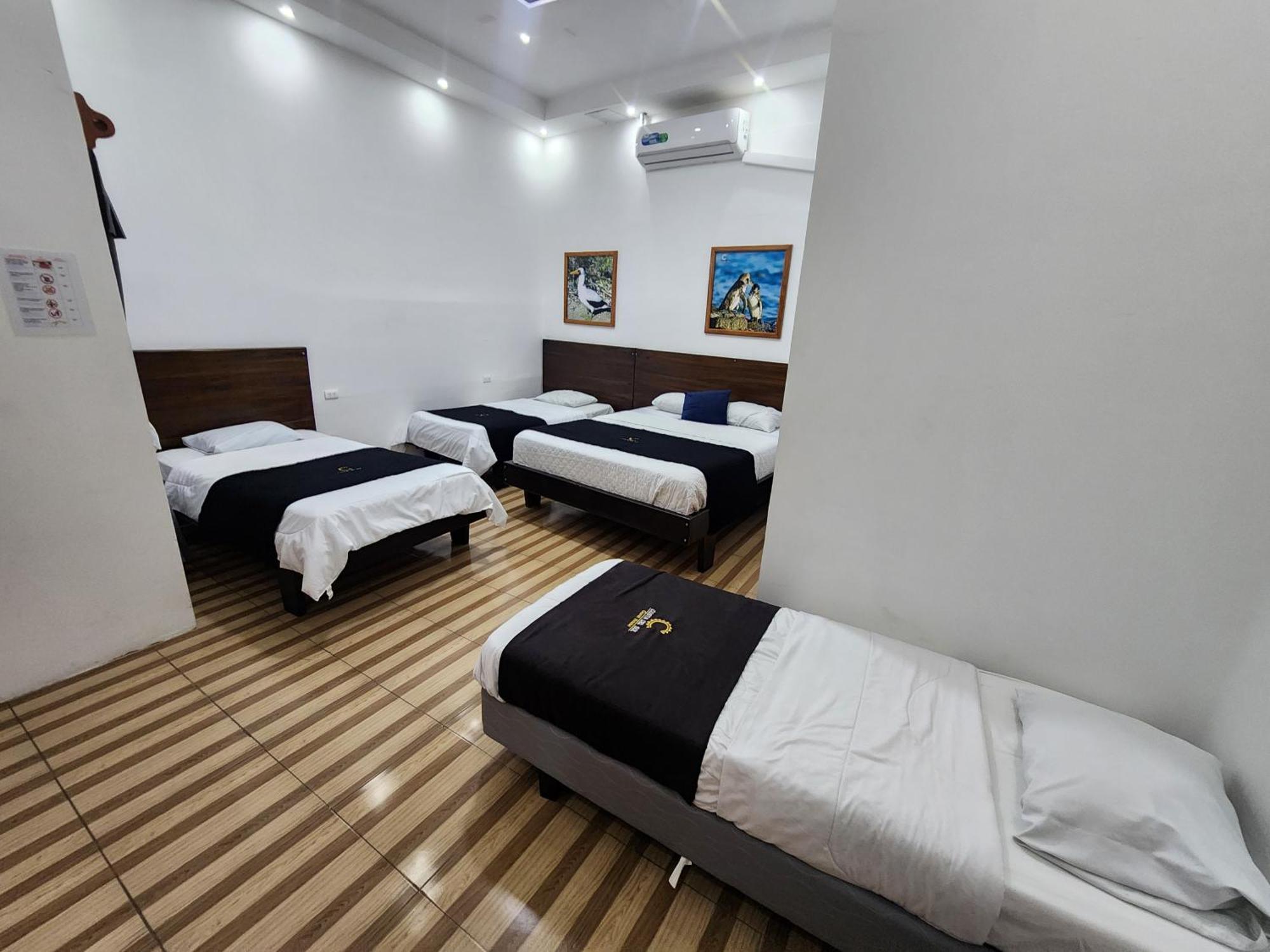 Hotel Costa Del Sol Puerto Ayora  Camera foto